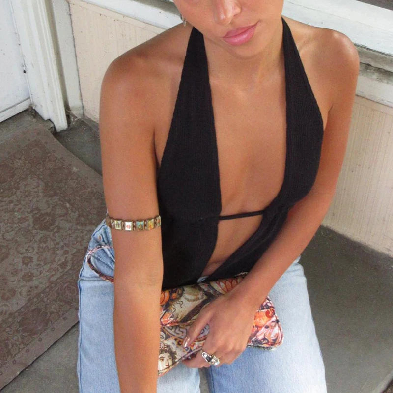 Lace V-Neck Crop Top – Sleeveless & Backless Aesthetic Tee