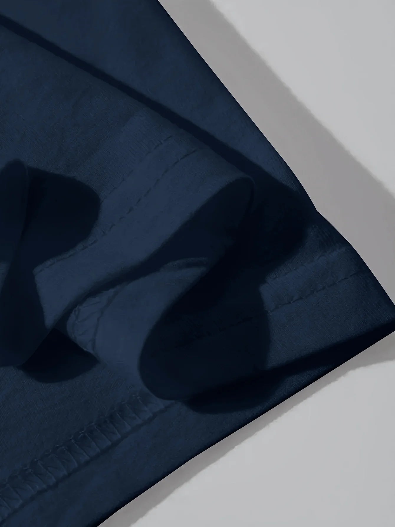 Creative Geometric Print Men's T-Shirt